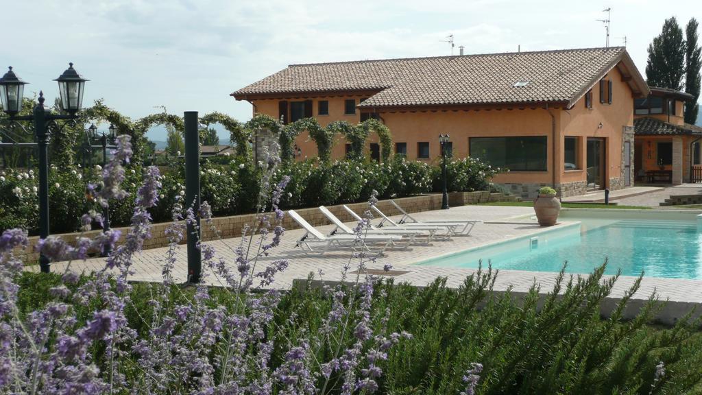 Il Fienile Di Assisi Villa ภายนอก รูปภาพ